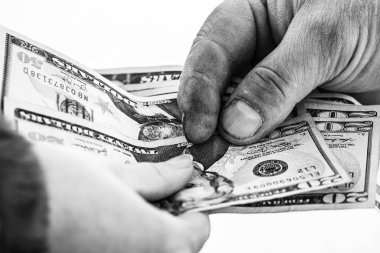 Rüşvet ya da bahşiş gibi el çabukluğu ve izole edilmiş... 