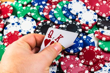 Poker fişlerini geri ver. Busin için kumarhane kavramı