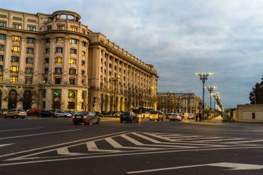 Parlamento Sarayı 'nın yanındaki idari genel müdürlük (Pal