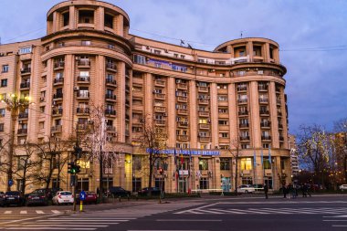 Pa Sarayı 'nın yanındaki Yerel Polis Genel Müdürlüğü