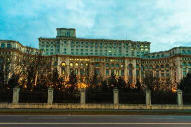 Bükreş 'teki Parlamento Sarayı (Palatul Parlamentului), c