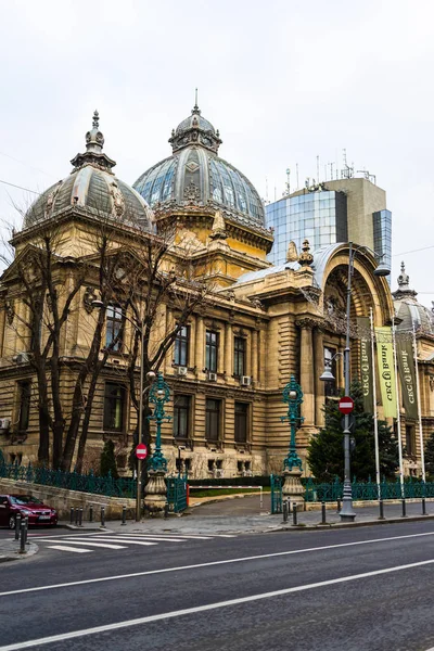 Cec palota (Palatul Cec), Óváros nevezetessége Bukarest, történész — Stock Fotó