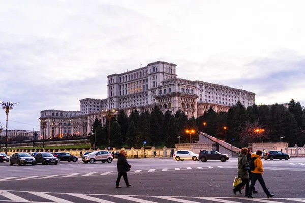 Παλάτι του Κοινοβουλίου (Palatul Parlamentului) στο Βουκουρέστι, c — Φωτογραφία Αρχείου