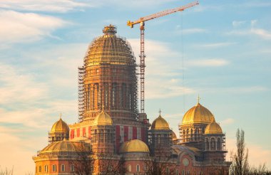 Halkın Kurtuluş Katedrali (Katedrala Mantuirii Neamului) dolandırıcıları