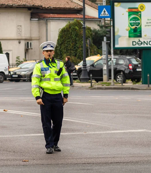 Поліцейський агент, Румунська поліція дорожнього руху (Поліція Рутієра). — стокове фото