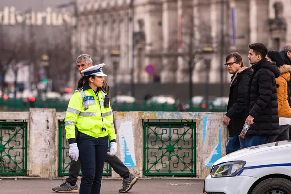 Police woman agent, Romanian Traffic Police (Politia Rutiera) directin — 图库照片