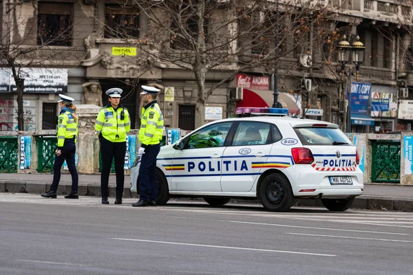 Agente de policía, Policía de tráfico rumana (Politia Rutiera) directin — Foto de Stock