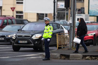 Yönetmen: Polis memuru, Romanya Trafik Polisi (Politia Rutiera)