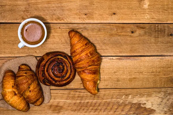 Fresh Croissant Biscuits Wooden Table Coffee Food Breakfast Concept Desserts — Stock Photo, Image