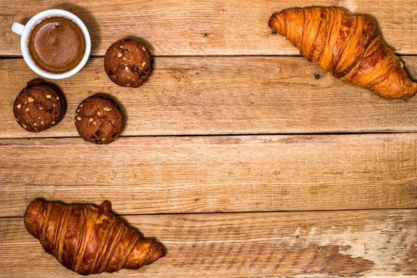 Fresh Croissant Biscuits Wooden Table Coffee Food Breakfast Concept Desserts — Stock Photo, Image