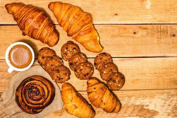 Croissant Frais Biscuits Sur Table Bois Café Nourriture Concept Petit — Photo