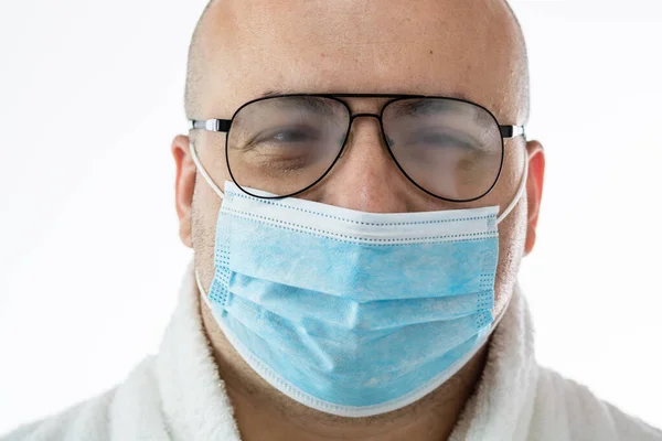 Jeune Homme Malade Avec Des Lunettes Masque Protecteur Médical Illustre — Photo