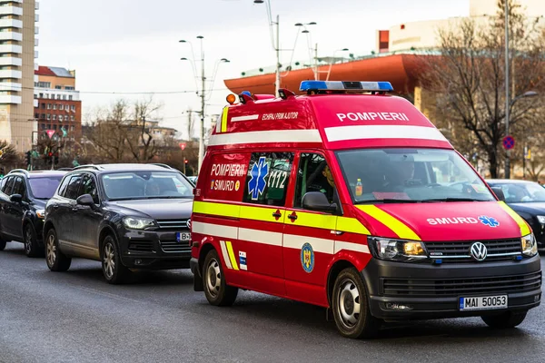 Roemeense Smurd Ambulance Auto 911 112 Dringende Medische Dienst Missie — Stockfoto