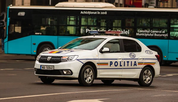 Roemeense Politie Politia Rutiera Patrouilleert Straat Avondklok Voorkomen Temidden Van — Stockfoto