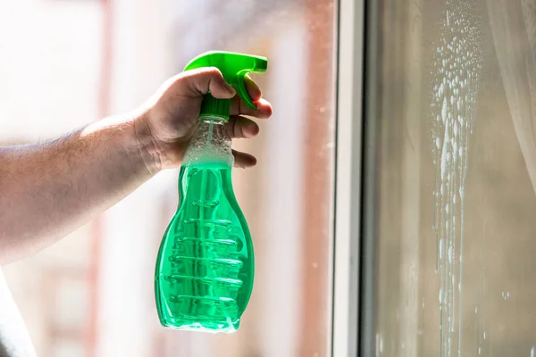 Man Cleaning Window Using Window Cleaning Squeegee Cleaning Sprayer Cleaning — Stock Photo, Image