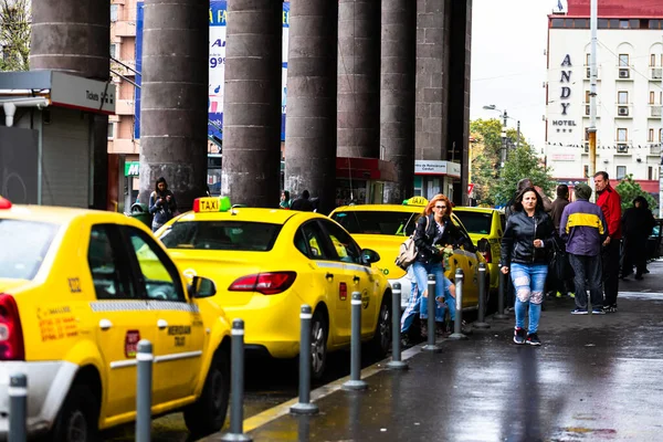 Car Traffic Modern City Taxi Service Taxi Cars Parked Taxi — Stock Photo, Image