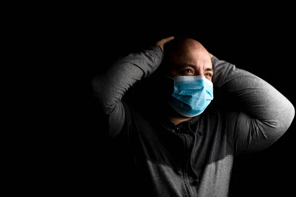 Blanke Jongeman Met Medisch Beschermend Gezichtsmasker Illustreert Pandemisch Coronavirus Covid — Stockfoto