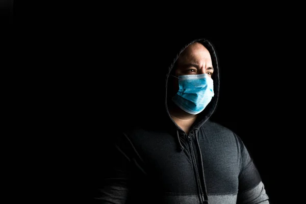 Jeune Homme Caucasien Avec Masque Facial Protection Médicale Illustre Coronavirus — Photo