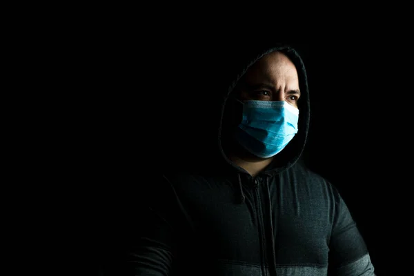 Jeune Homme Caucasien Avec Masque Facial Protection Médicale Illustre Coronavirus — Photo