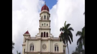 Santiago de Cuba 'daki Katolik katedrali Basilica Virgen de la Caridad.