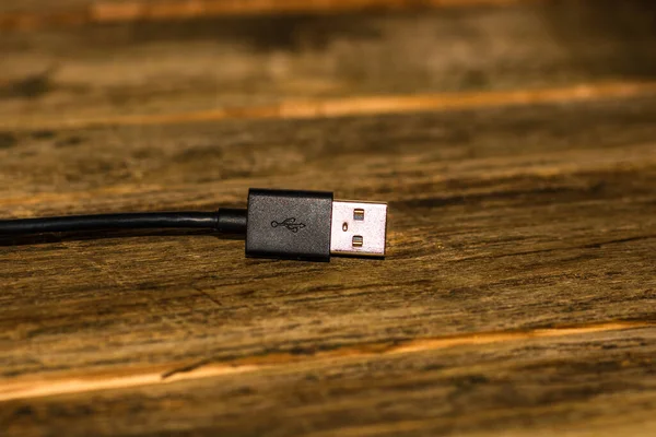 Närbild Svart Usb Kabel Isolerad Kabel Usb Anslutning — Stockfoto