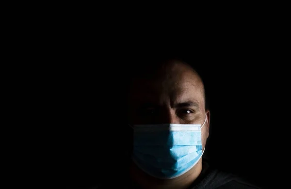 Blanke Jongeman Met Medisch Beschermend Gezichtsmasker Illustreert Pandemisch Coronavirus Covid — Stockfoto