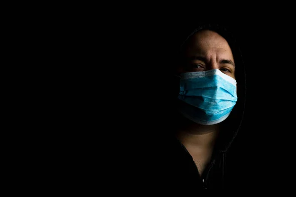 Blanke Jongeman Met Medisch Beschermend Gezichtsmasker Illustreert Pandemisch Coronavirus Covid — Stockfoto