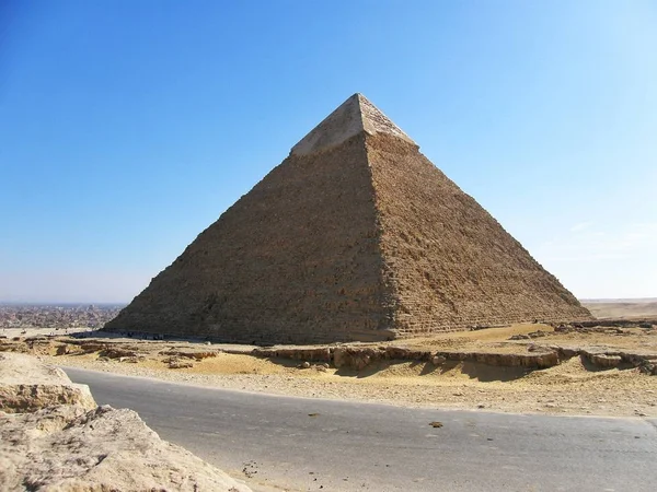 Giza, Mısır piramitleri