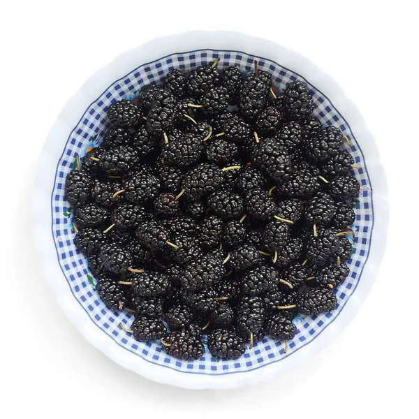 Dut çilek bir tabak içinde