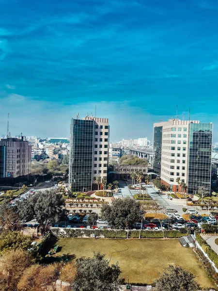 Gurgaon, Hindistan - 27-Şubat-2020: Global Business Park Binaları ve ofisleri