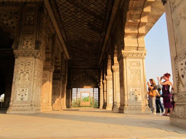 Yeni Delhi, Hindistan - Ocak 2020: Kızıl Kale 'nin iç manzarası