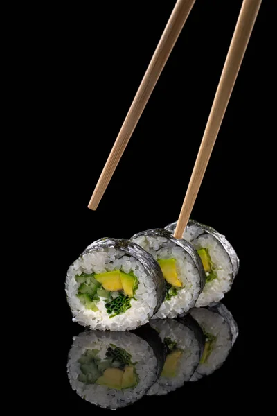 Sushi Den Svarta Bakgrunden — Stockfoto