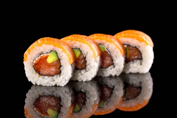 Sushi Sobre Fondo Negro —  Fotos de Stock
