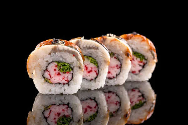 Sushi Den Svarta Bakgrunden — Stockfoto