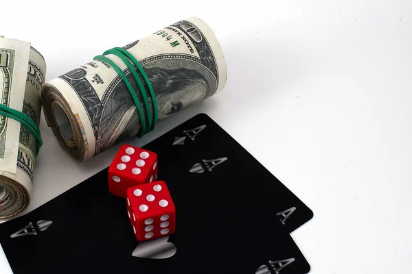 Pengar Spela Kort Tärning Vit Bakgrund — Stockfoto