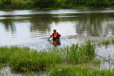 Nehre kurtarma ekipleri