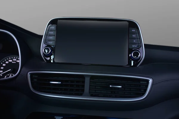 Ekran Systemu Multimedialnego Desce Rozdzielczej Nowoczesnym Samochodzie — Zdjęcie stockowe