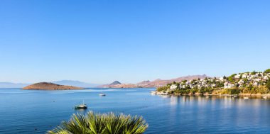 Ege'nin muhteşem mavi su, zengin doğa, Adaları, mo