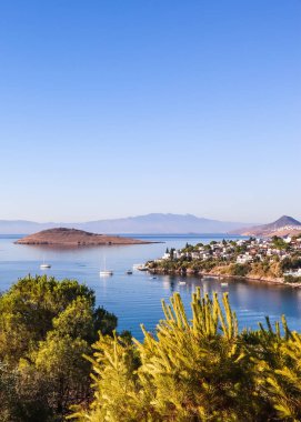 Ege'nin muhteşem mavi su, zengin doğa, Adaları, mo