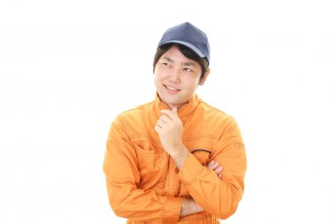 Asyalı işçi gülümseyen