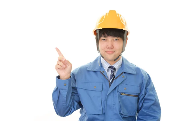 Asiático trabajador apuntando — Foto de Stock