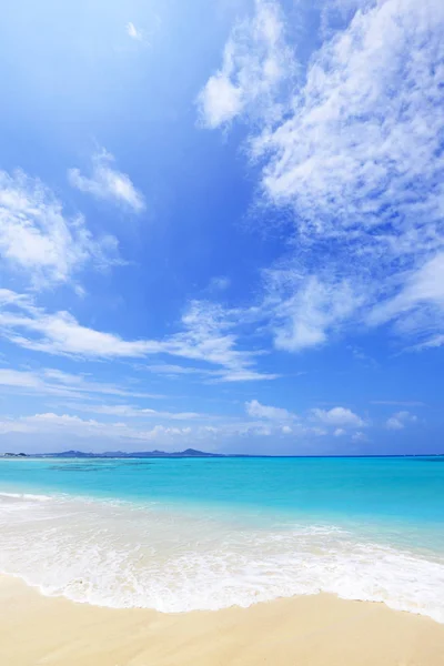 Okinawa güzel bir plaj — Stok fotoğraf