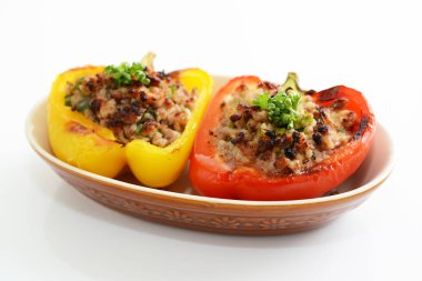 Patates püresiyle doldurulmuş biber.