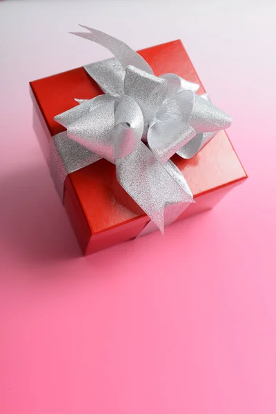 Cajas de regalo de lujo con cinta — Foto de Stock