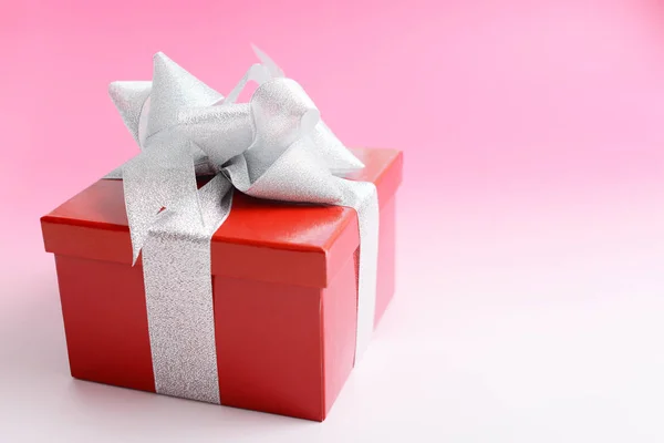 Cajas de regalo de lujo con cinta — Foto de Stock