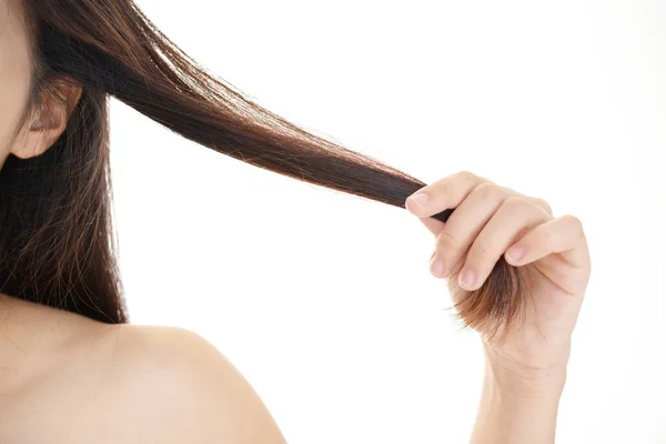 Mulher Com Cabelo Longo Bonito — Fotografia de Stock