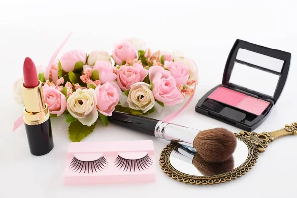 Dekorativní kosmetika na make-up — Stock fotografie