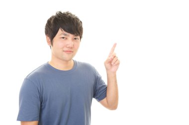 İzole üzerinde beyaz arka plan gösteren Asyalı adam