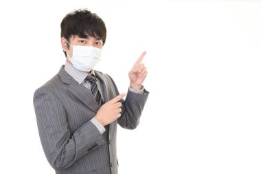 Adam yüz koruma maskesi