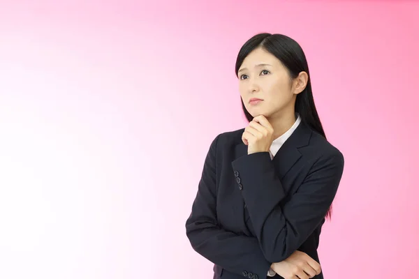 Portrait Business Woman Looking Uneasy — Stock Photo, Image